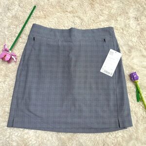 Athleta Gray SoHo Plaid Women's Skort
